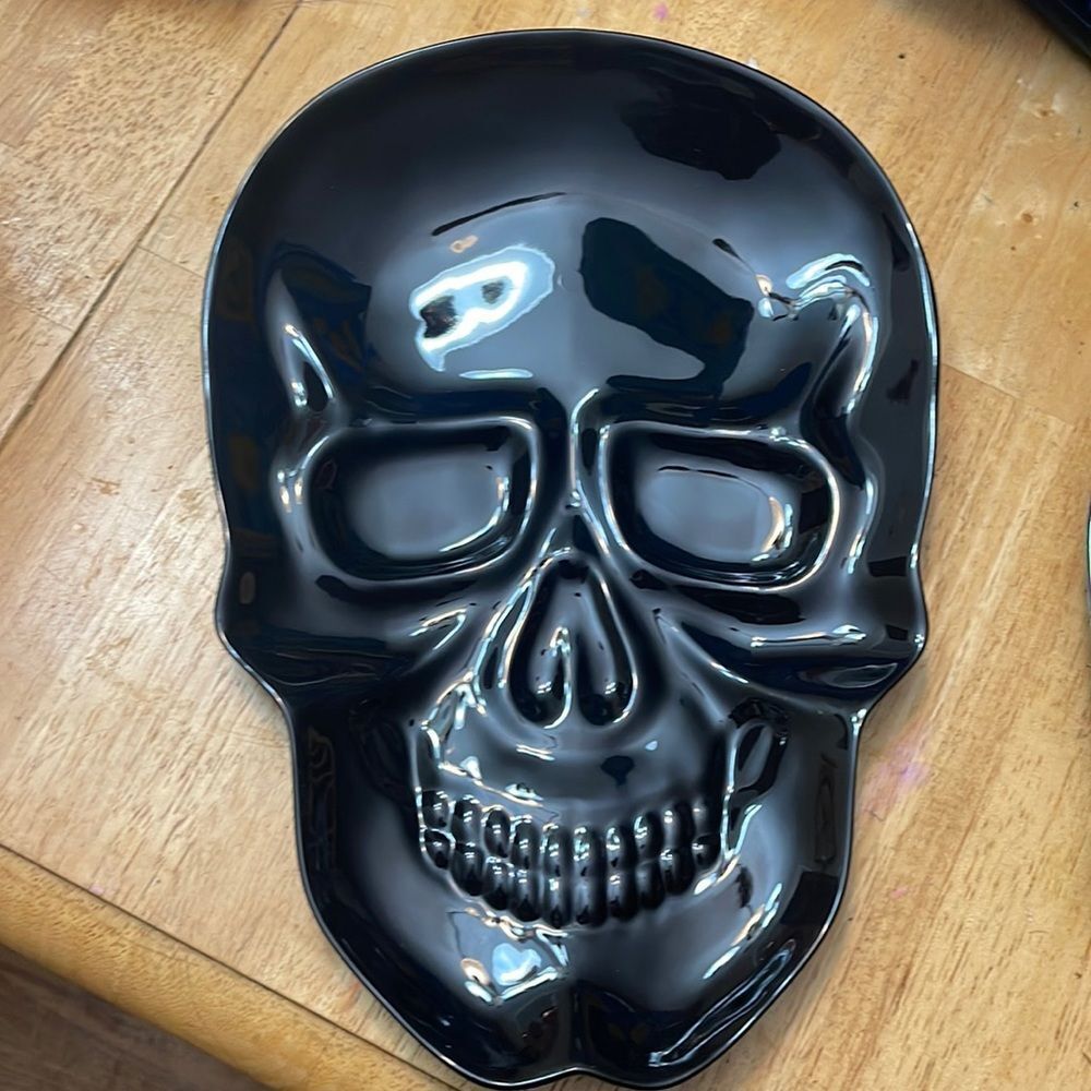 Skull tray